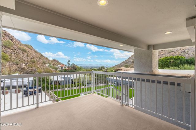 3500 E LINCOLN Drive 22, Phoenix, AZ 85018