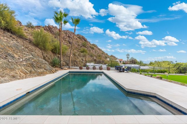 3500 E LINCOLN Drive 22, Phoenix, AZ 85018