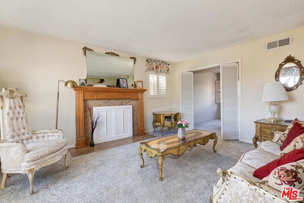 Image 11 of property listing at 1657 E 218th Street, Carson, CA 90745