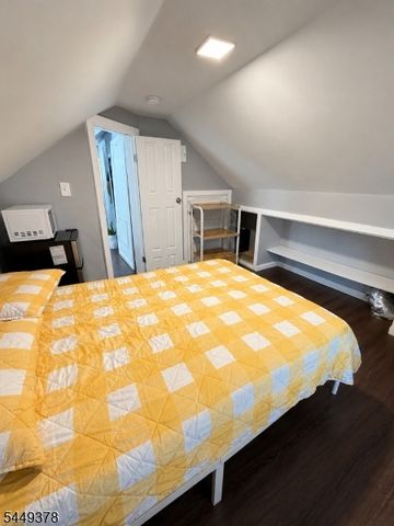 348 11Th Ave, Paterson City, NJ 07514