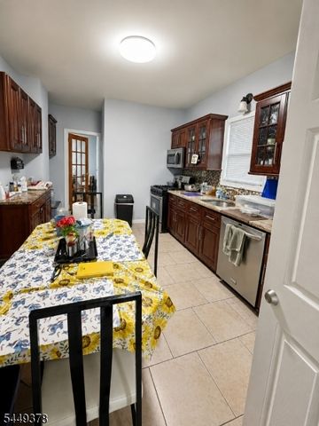 348 11Th Ave, Paterson City, NJ 07514