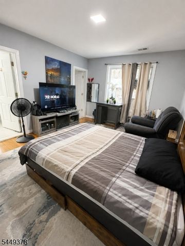 348 11Th Ave, Paterson City, NJ 07514