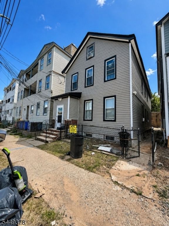 348 11Th Ave, Paterson City, NJ 07514 — photo 2