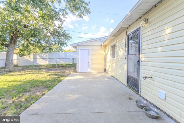 2106 N ROLLING RD, Windsor Mill, MD 21244