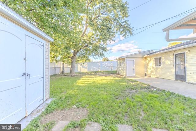 2106 N ROLLING RD, Windsor Mill, MD 21244