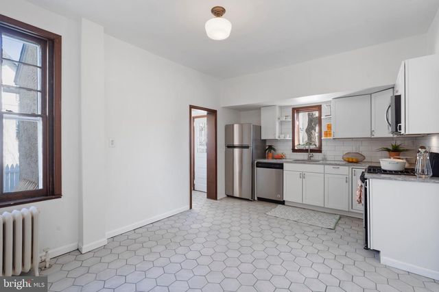 219 CRAWFORD AVE, Lansdowne, PA 19050