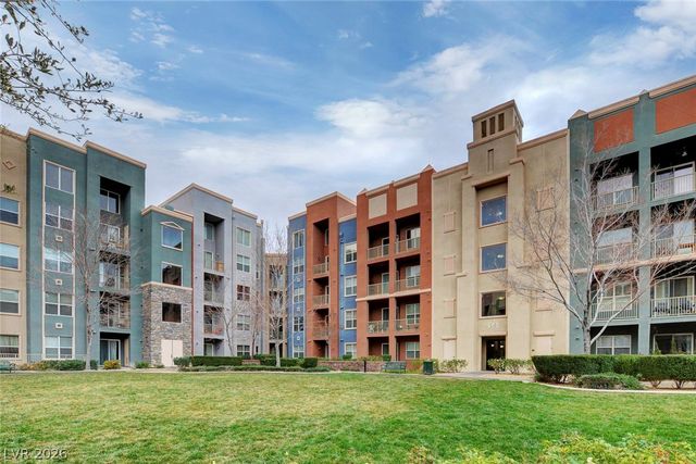 62 SERENE Avenue 414, Las Vegas, NV 89123