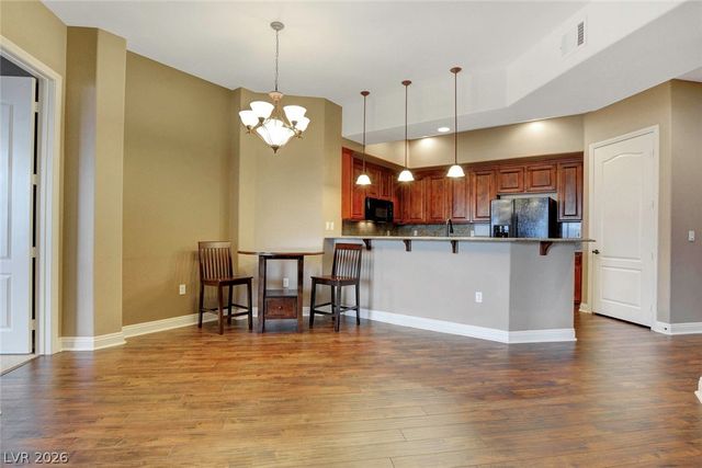 62 SERENE Avenue 414, Las Vegas, NV 89123