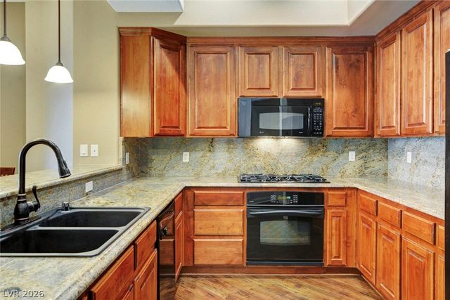 62 SERENE Avenue 414, Las Vegas, NV 89123
