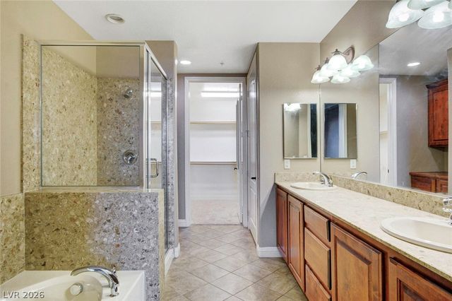 62 SERENE Avenue 414, Las Vegas, NV 89123