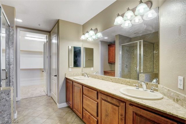 62 SERENE Avenue 414, Las Vegas, NV 89123