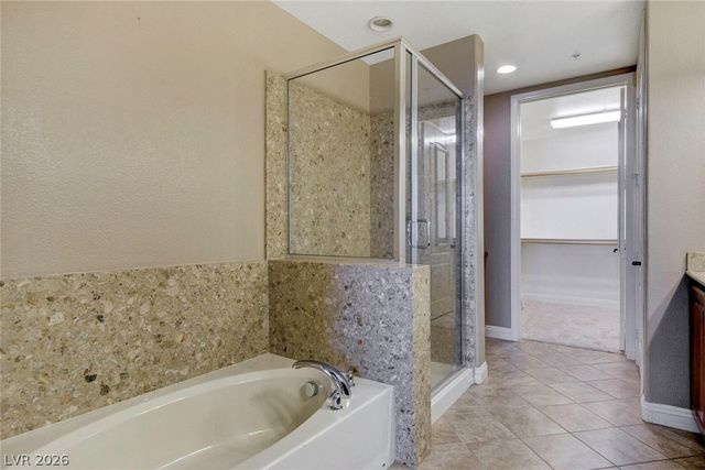 62 SERENE Avenue 414, Las Vegas, NV 89123