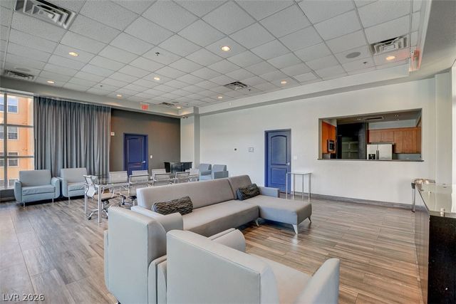 62 SERENE Avenue 414, Las Vegas, NV 89123