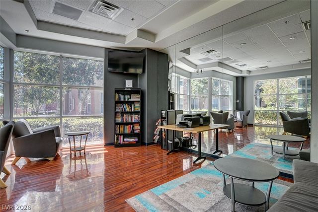 62 SERENE Avenue 414, Las Vegas, NV 89123