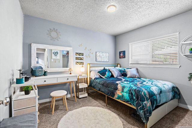 5250 Gordon Cooper, Kirby, TX 78219