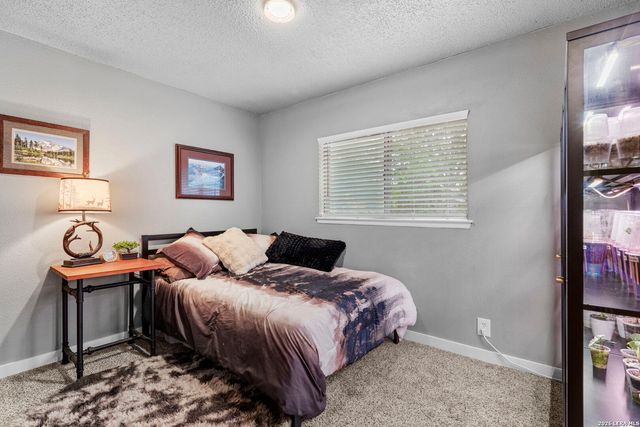 5250 Gordon Cooper, Kirby, TX 78219