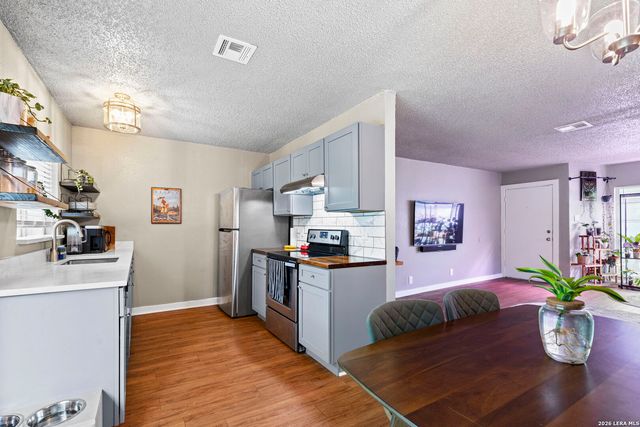 5250 Gordon Cooper, Kirby, TX 78219