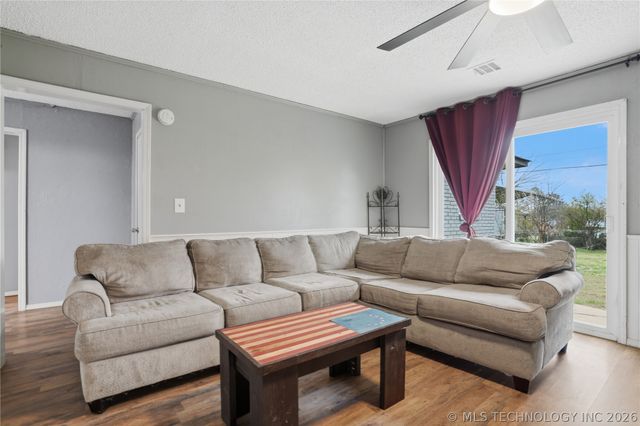 31810 E 723 Road, Wagoner, OK 74467