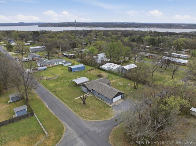 31810 E 723 Road, Wagoner, OK 74467