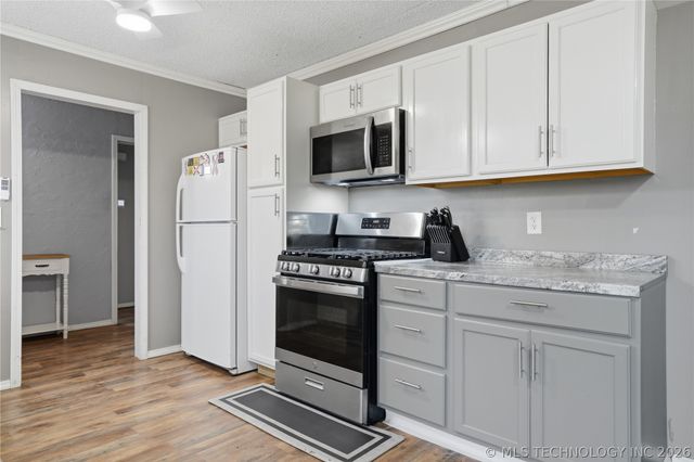 31810 E 723 Road, Wagoner, OK 74467