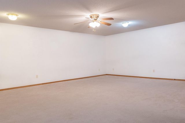 824 S Red Oaks, Wichita, KS 67207