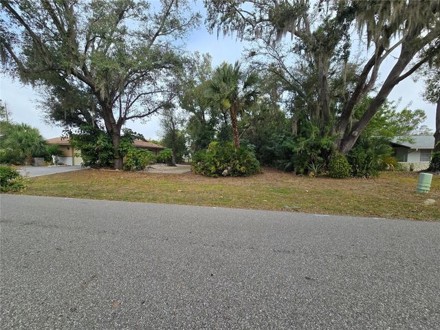 22200 ONEIDA AVENUE, Port Charlotte, FL 33952