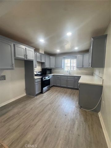 13107 Jarvis Avenue A, Los Angeles, CA 90061
