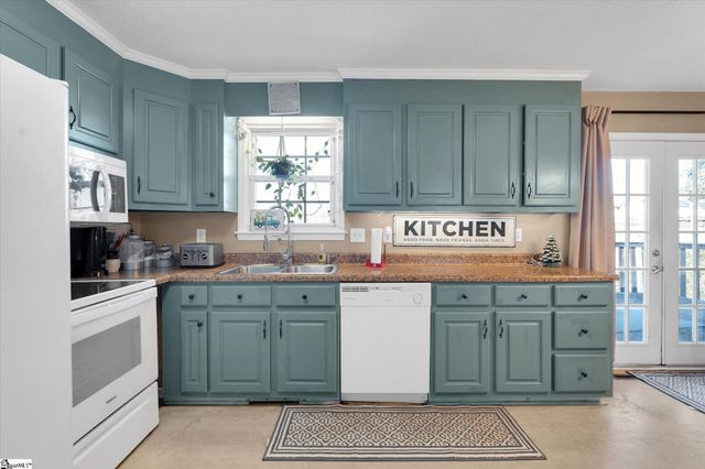 10 Glen Haven Court, Greenville, SC 29611