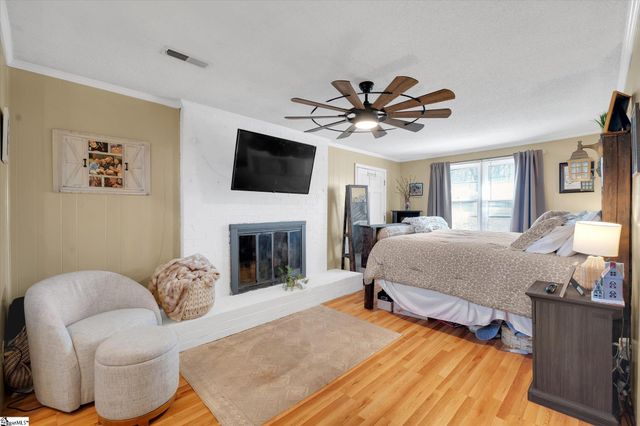 10 Glen Haven Court, Greenville, SC 29611