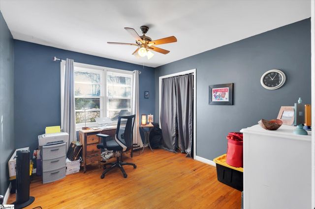 10 Glen Haven Court, Greenville, SC 29611