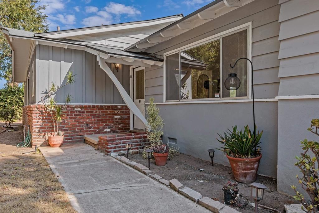 1145 Portola Street, Vista, CA 92084 — photo 2