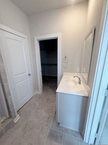 6446 Babcock Rd Unit 24, San Antonio, TX 78249