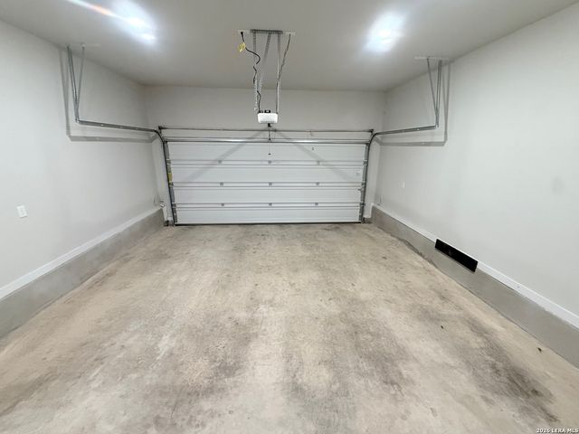 6446 Babcock Rd Unit 24, San Antonio, TX 78249