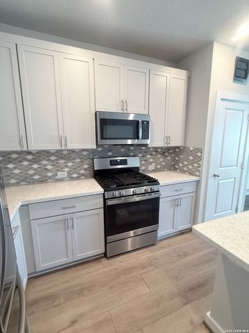 6446 Babcock Rd Unit 24, San Antonio, TX 78249