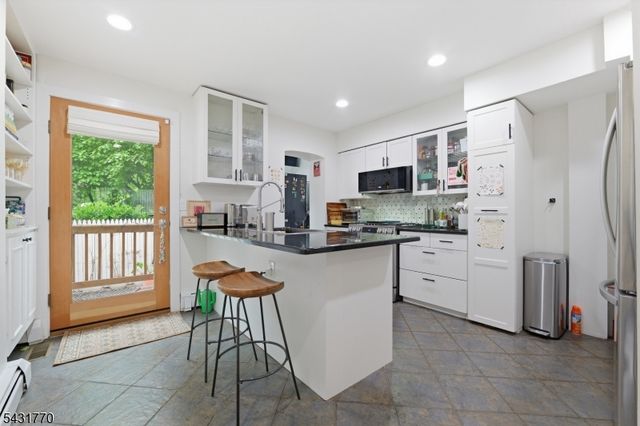 260 5th St, Jersey City, NJ 07302