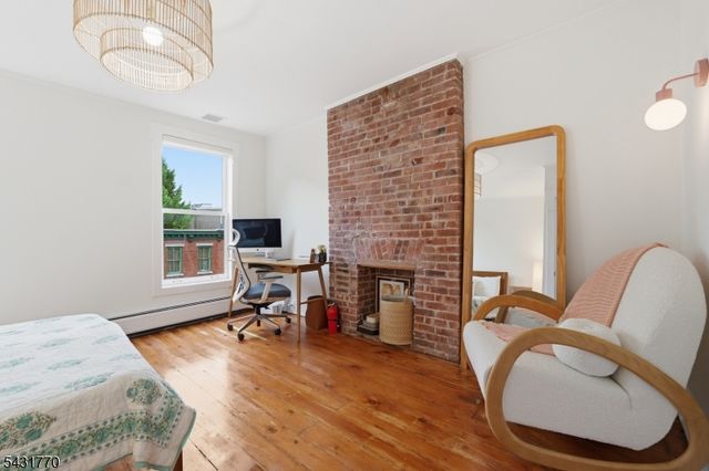 260 5th St, Jersey City, NJ 07302