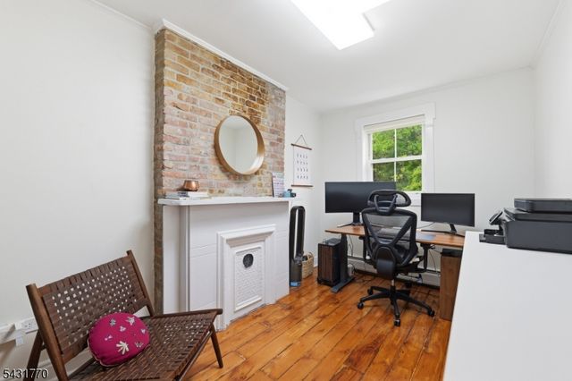 260 5th St, Jersey City, NJ 07302