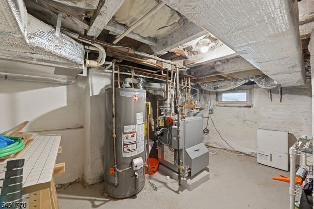 260 5th St, Jersey City, NJ 07302