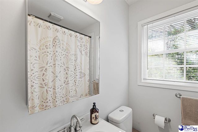 2502 Lakeview Dr., Florence, SC 29505