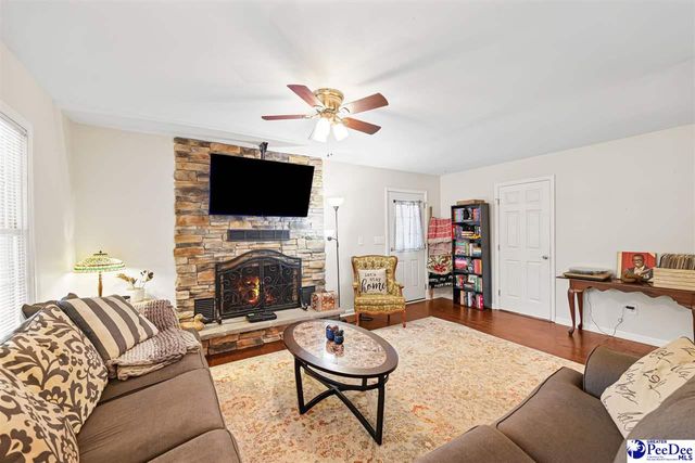 2502 Lakeview Dr., Florence, SC 29505