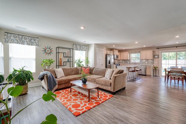 1038 Hunter Green Lane, Spartanburg, SC 29302