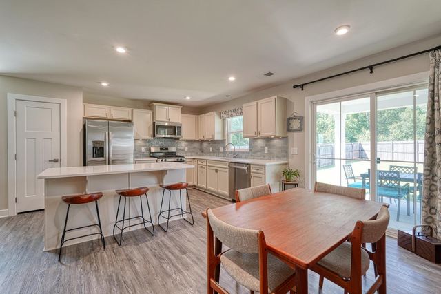 1038 Hunter Green Lane, Spartanburg, SC 29302