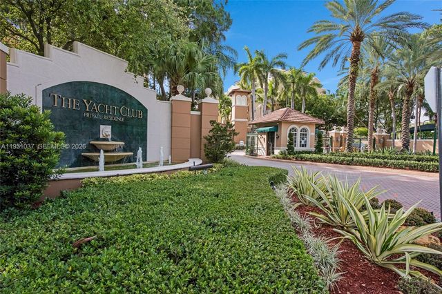 19555 E Country Club Drive 8303, Aventura, FL 33180