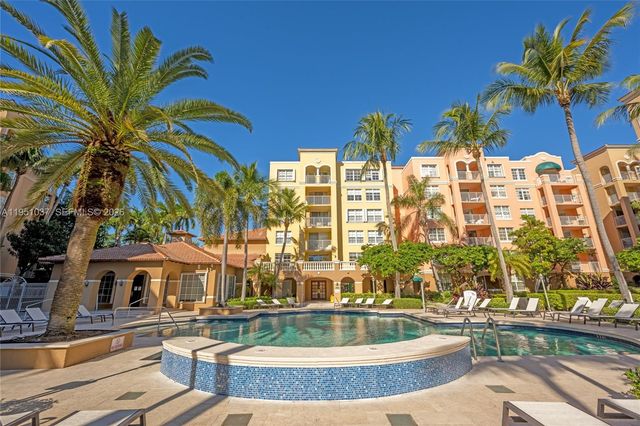 19555 E Country Club Drive 8303, Aventura, FL 33180