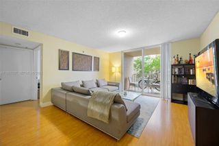 19555 E Country Club Drive 8303, Aventura, FL 33180