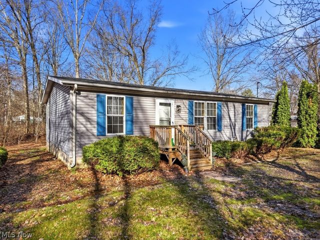 6805 Henderson Road, Ravenna, OH 44266