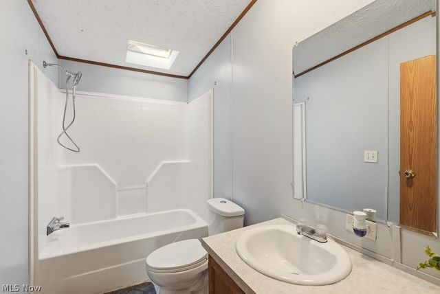 6805 Henderson Road, Ravenna, OH 44266