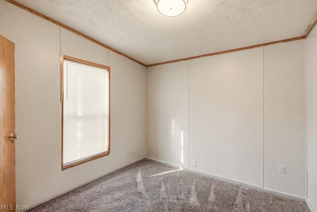 6805 Henderson Road, Ravenna, OH 44266