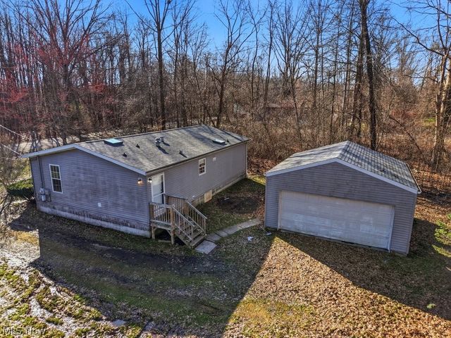 6805 Henderson Road, Ravenna, OH 44266