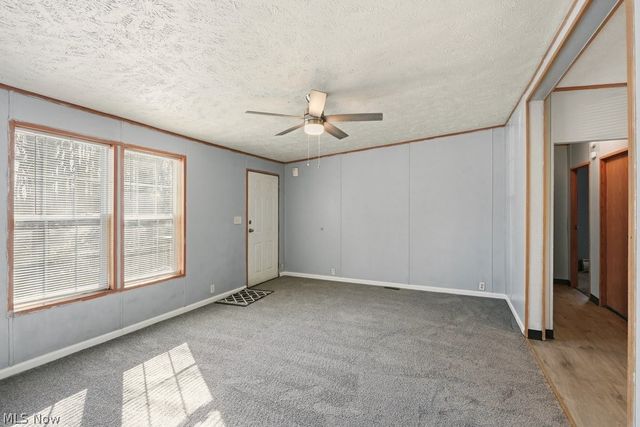 6805 Henderson Road, Ravenna, OH 44266